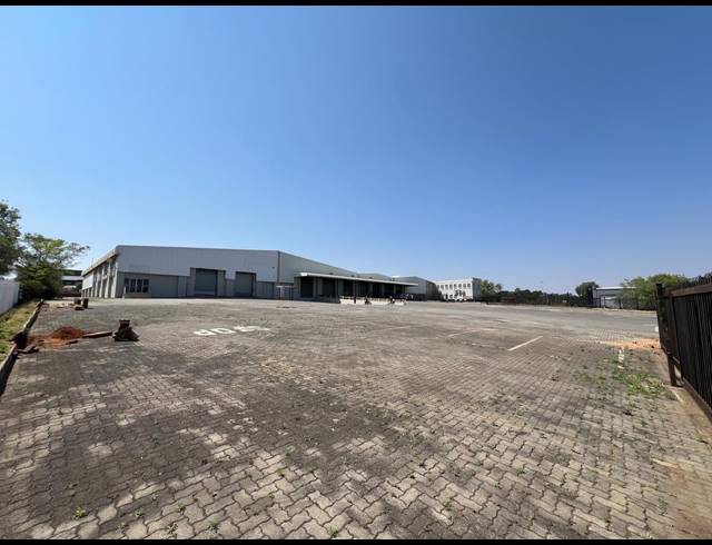 6,242M² WAREHOUSE TO LET IN RANDJESPARK